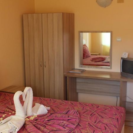Viva Beach Hotel Поморіє Екстер'єр фото